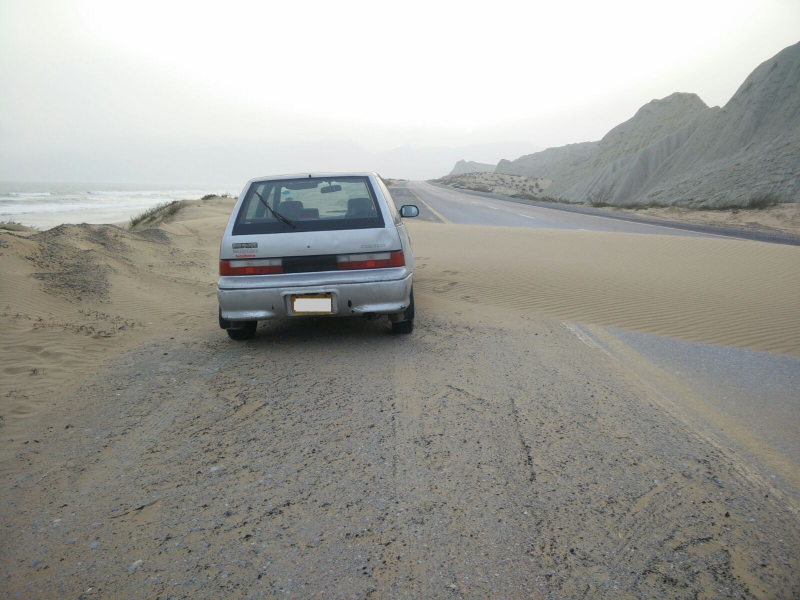 Illustration for article titled We Took A Beat Up Suzuki 500 KMS To Visit A Beach